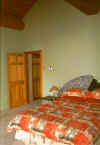 logbedroom5.jpg (19258 bytes)